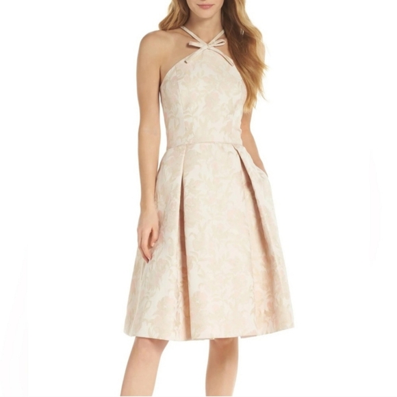 EUC Gal Meets Glam Evelyn Holly Jacquard Dress - Picture 3 of 7